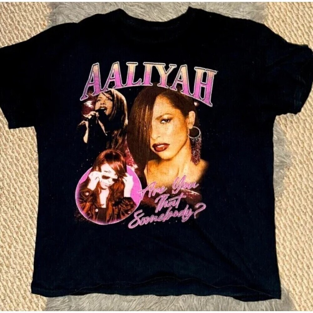 Aaliyah Black Music Fan Graphic Unisex Classic T-Shirt